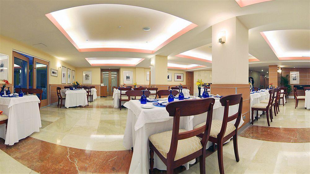 Marriott Tijuana Hotel Exterior foto