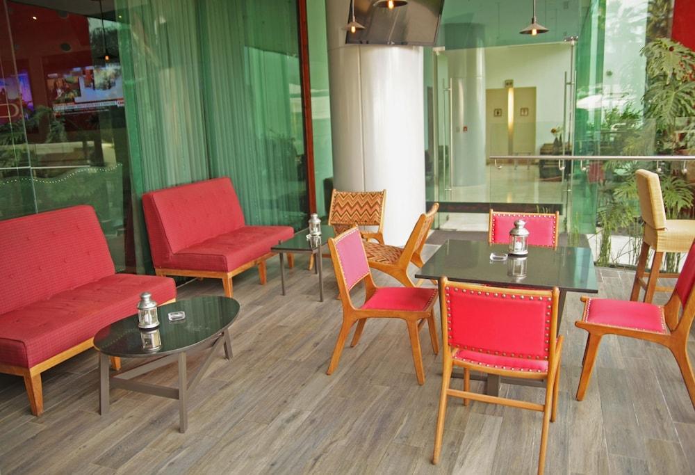 Marriott Tijuana Hotel Exterior foto
