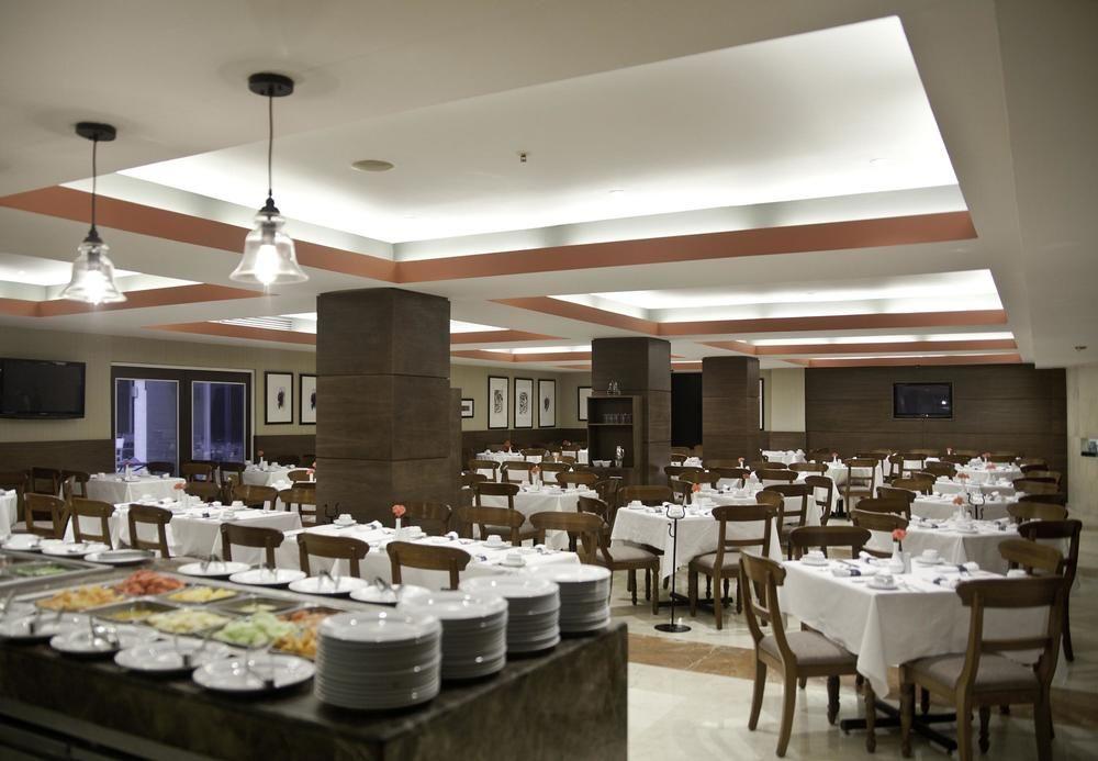 Marriott Tijuana Hotel Exterior foto